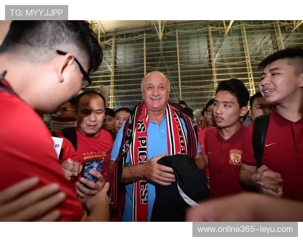 斯科拉里谈中国足球:归化已成过去,年轻球员应走出去、多历练,才能拉近日韩水平 斯科拉里谈中国足球:归化已成过去,年轻球员应走出去、多历练,才能拉近日韩水平